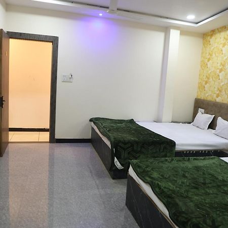Hotel Somnath Inn Ujjain Chambre photo