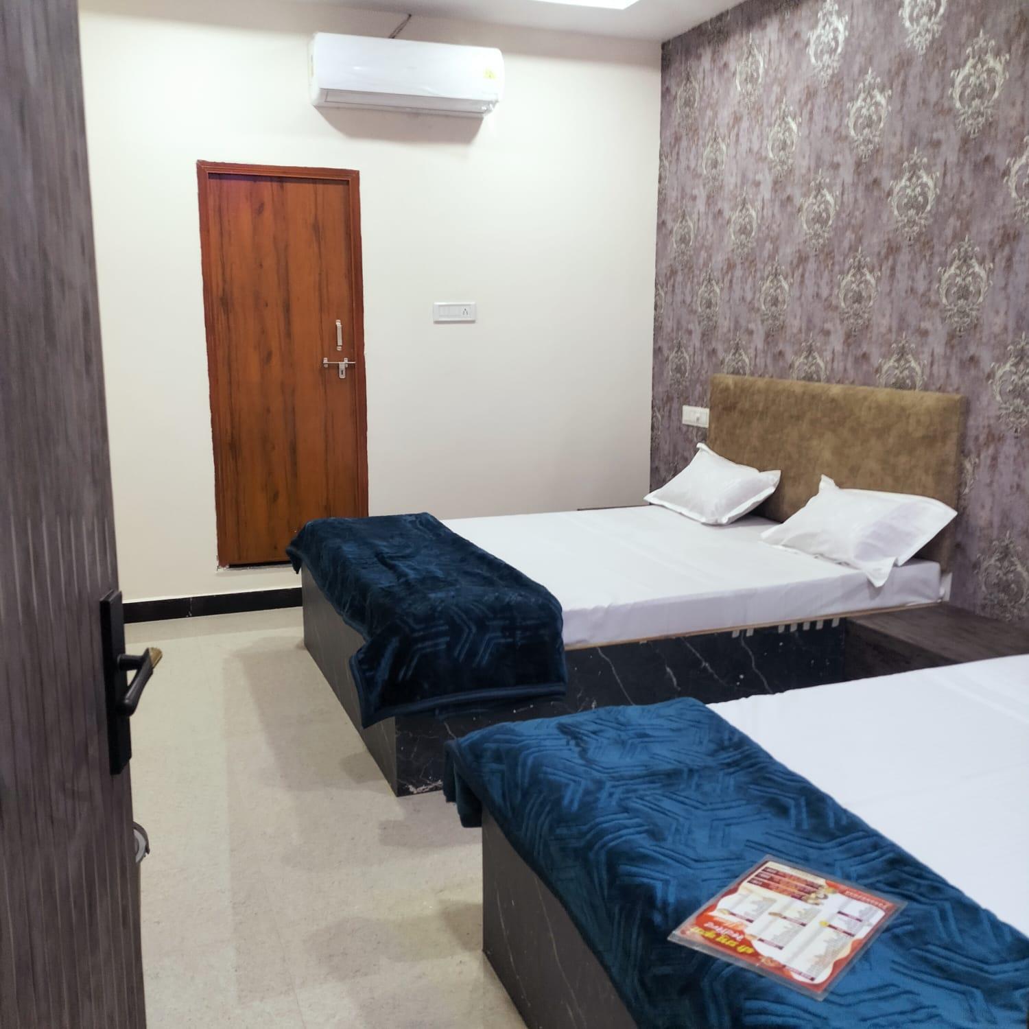 Hotel Somnath Inn Ujjain Extérieur photo