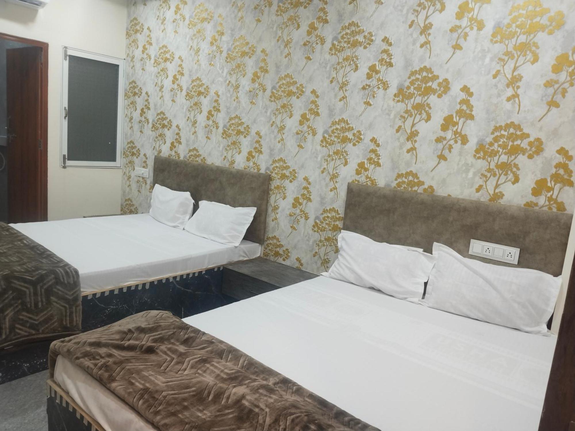 Hotel Somnath Inn Ujjain Extérieur photo